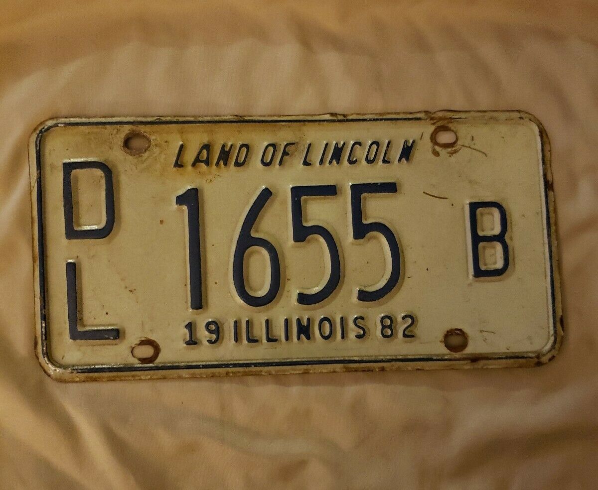 1982 Illinois License Plate #1655b Man Cave E4
