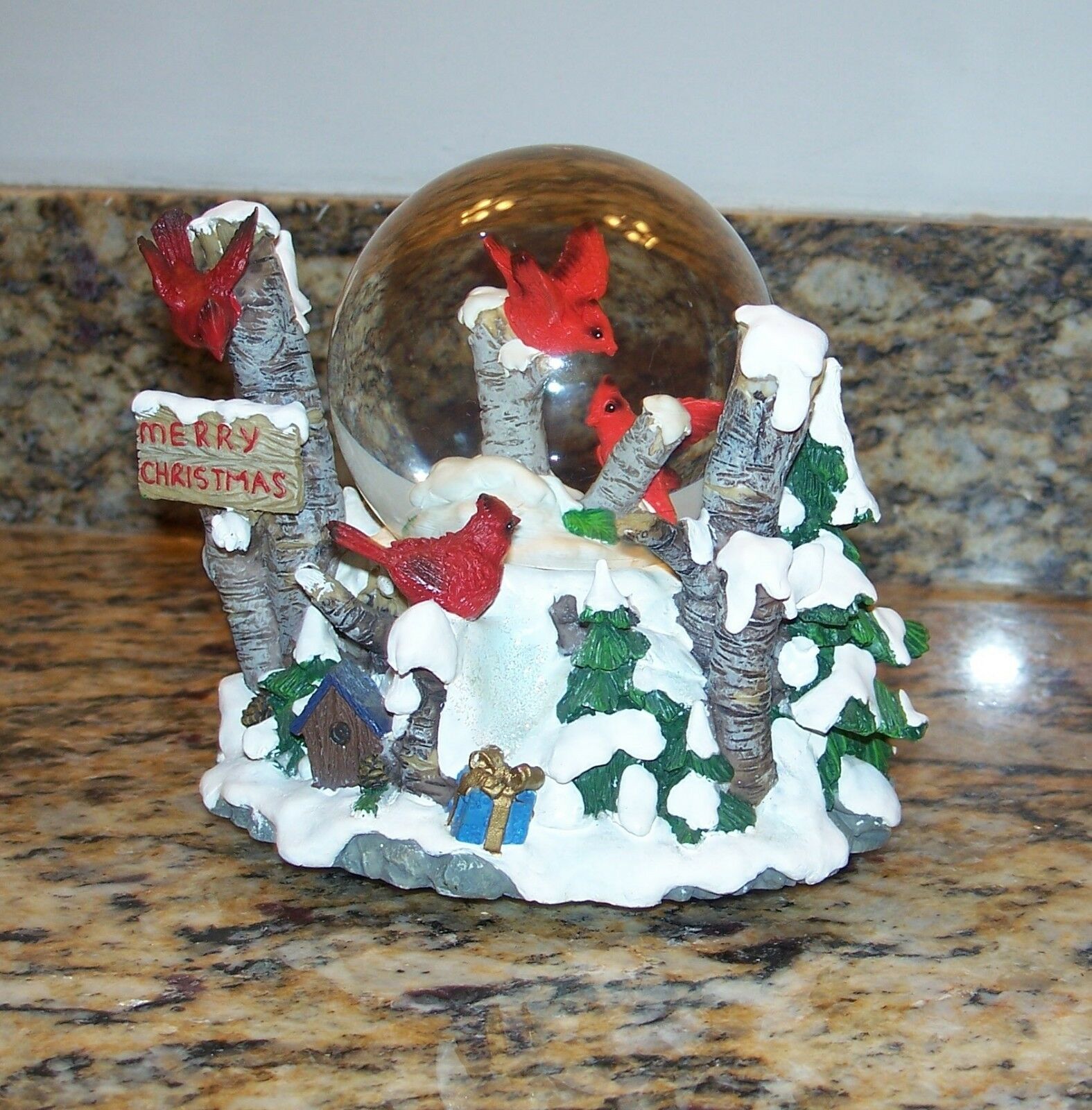 4 Red Cardinals In Birch Trees Musical Christmas Snow Globe Winter Scene Diorama